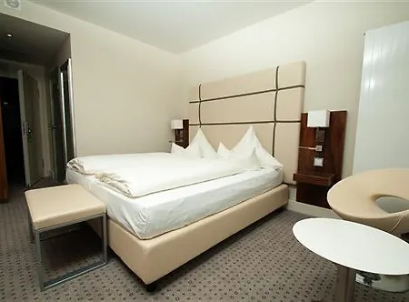 Am Blauen Wunder Hotell 3*